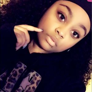 Meet your Posher, Jazmin